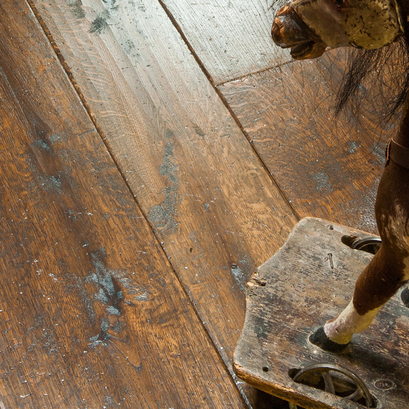 Oak floor with imperfections